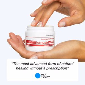 emuaidmax pommade homéopathique dans la main